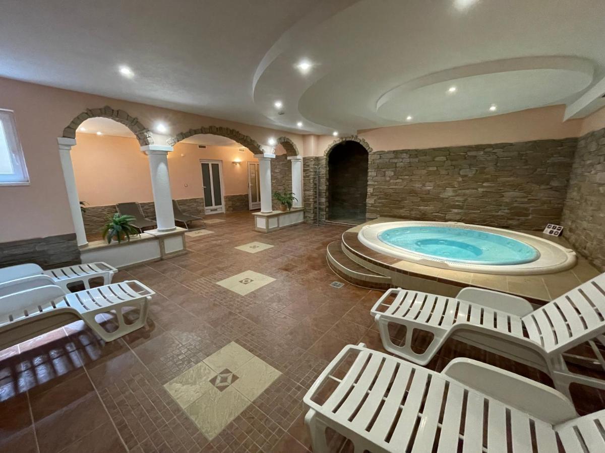 Garda Wellness Apartmanhaz Хевиз Экстерьер фото