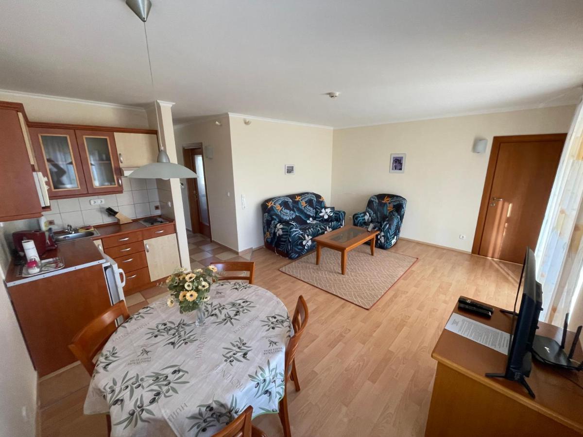 Garda Wellness Apartmanhaz Хевиз Экстерьер фото